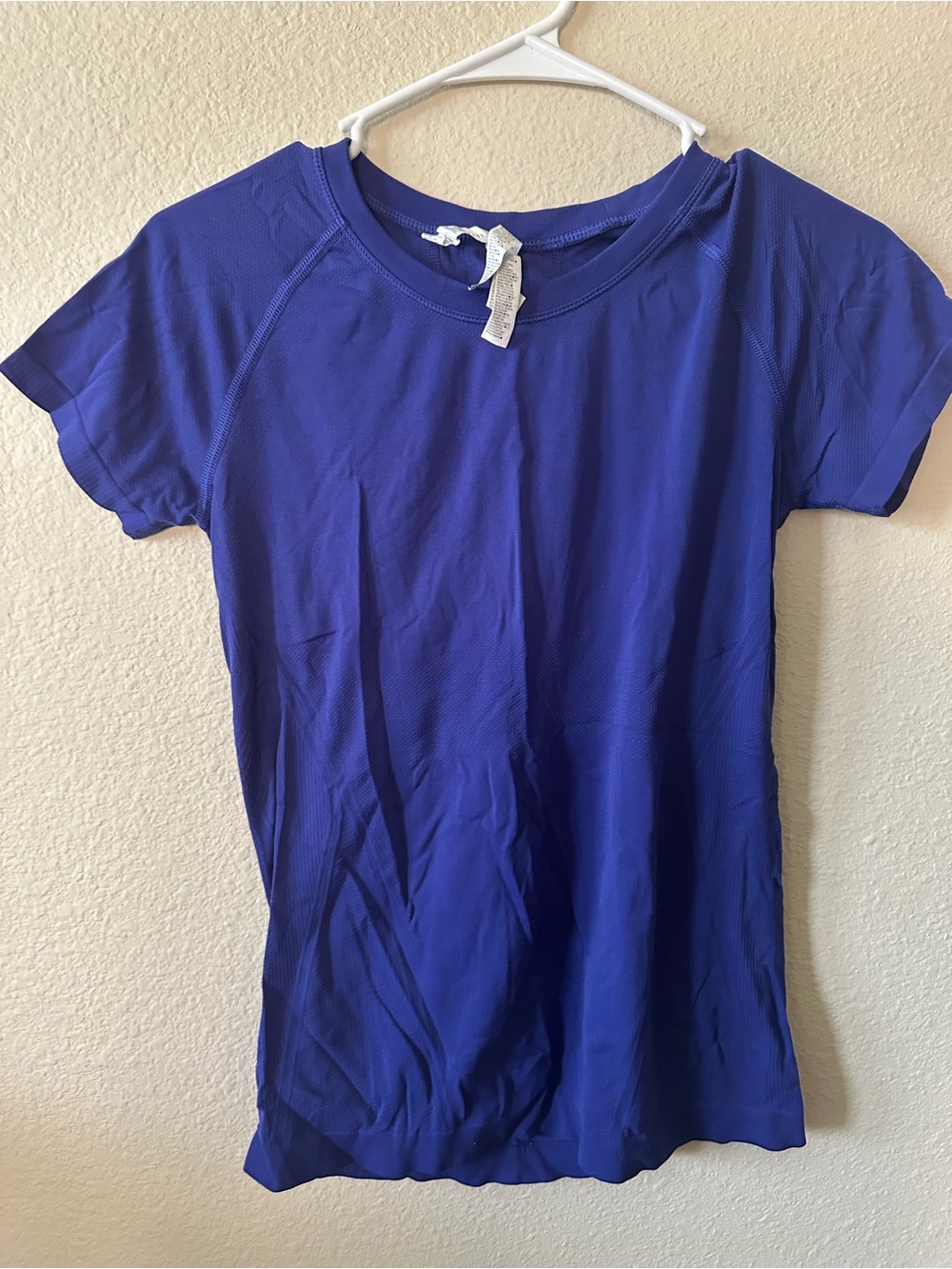 Athleta Women’s Short-Sleeve Active Tee in Royal Blue size S/ NWOT 1416